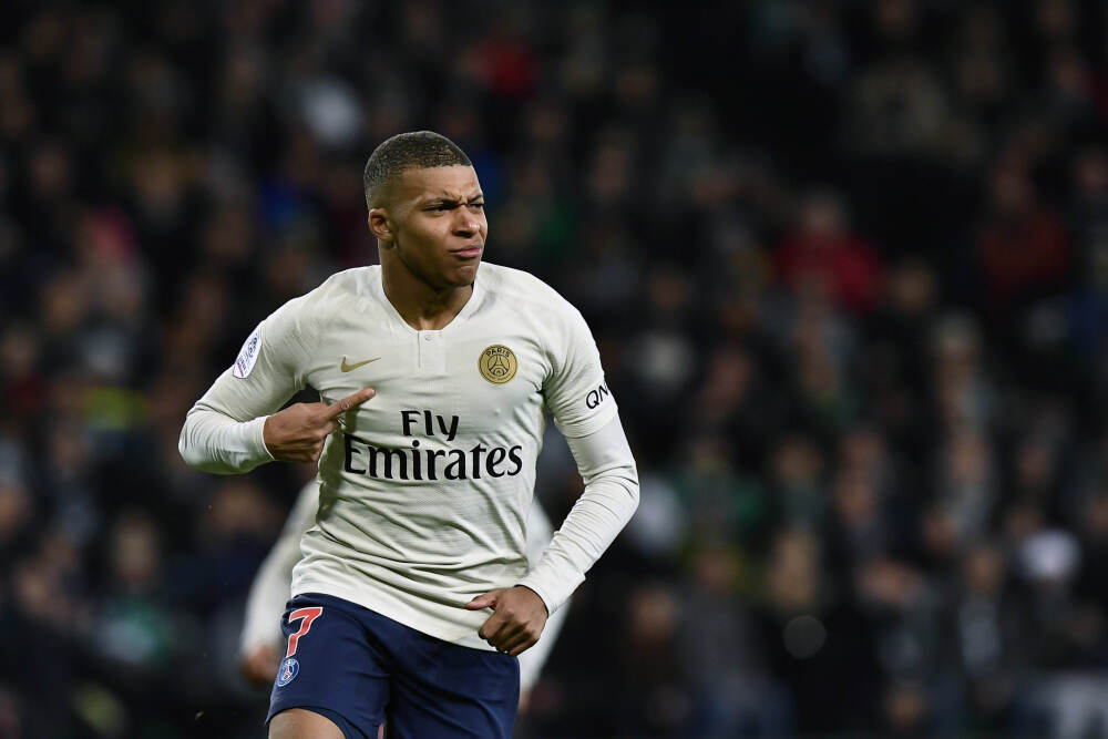 特朗普对解放军演习作出表态 外交部回应